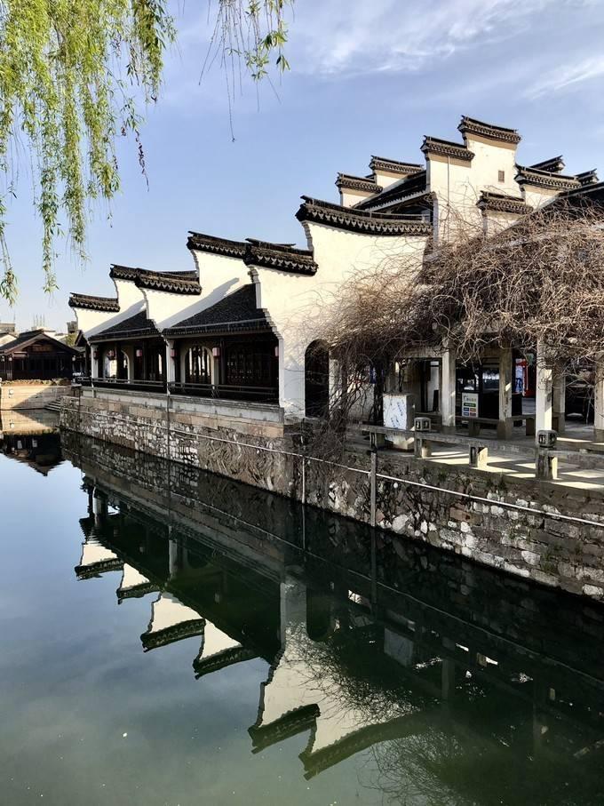 组合解散事业跌入谷底，如今又凭空而起